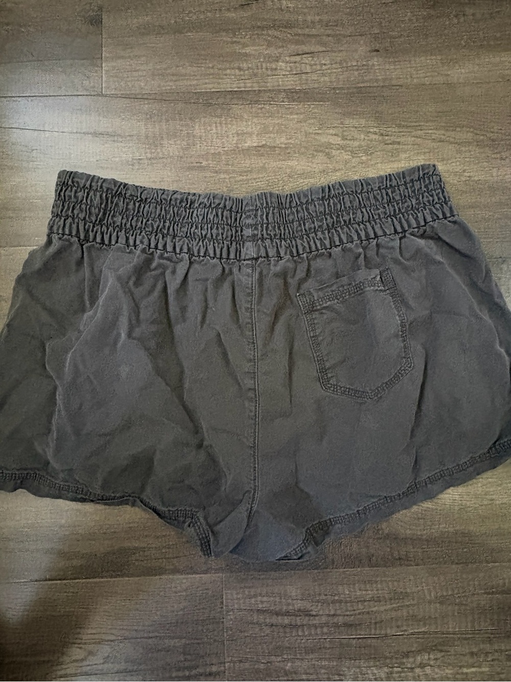 Aerie Distressed Acid Wash Smocked Waist Shorts Charcoal Gray - Picture 4 of 5